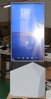 کیوسک تابلوهای دیجیتال OLED